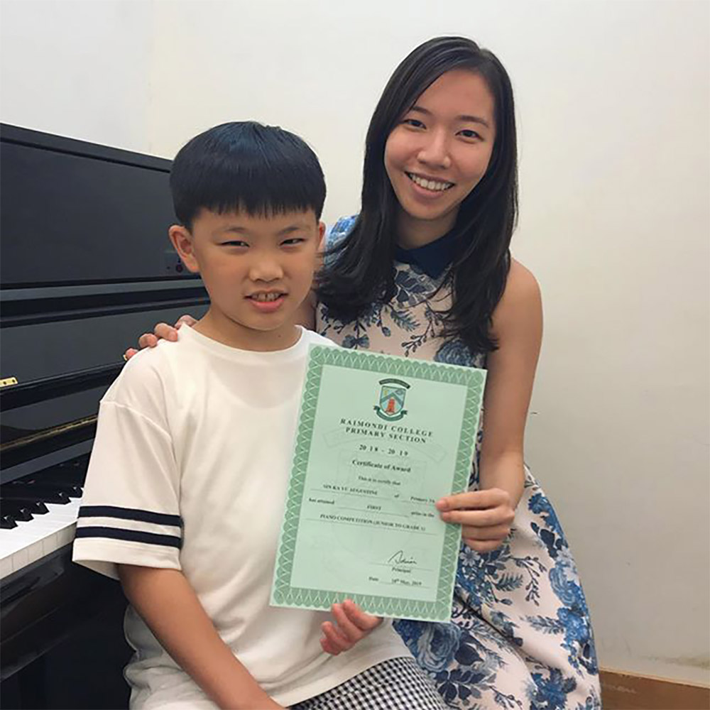 學生Augustine 於校內比賽得冠軍